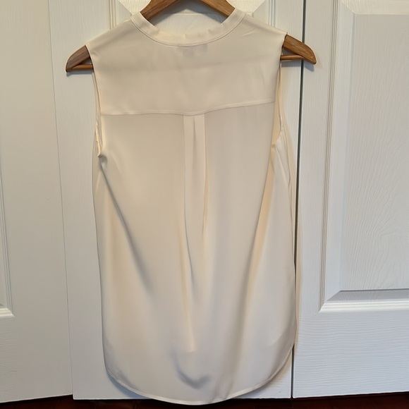 Vince silk blouse size 2 - Picture 3 of 4
